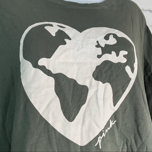 VIctoria's Secret PINK Earth Day One Size Tee - Picture 5 of 9